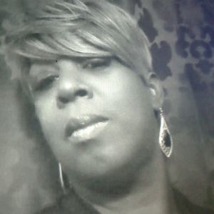 Meet your Posher, Joanie